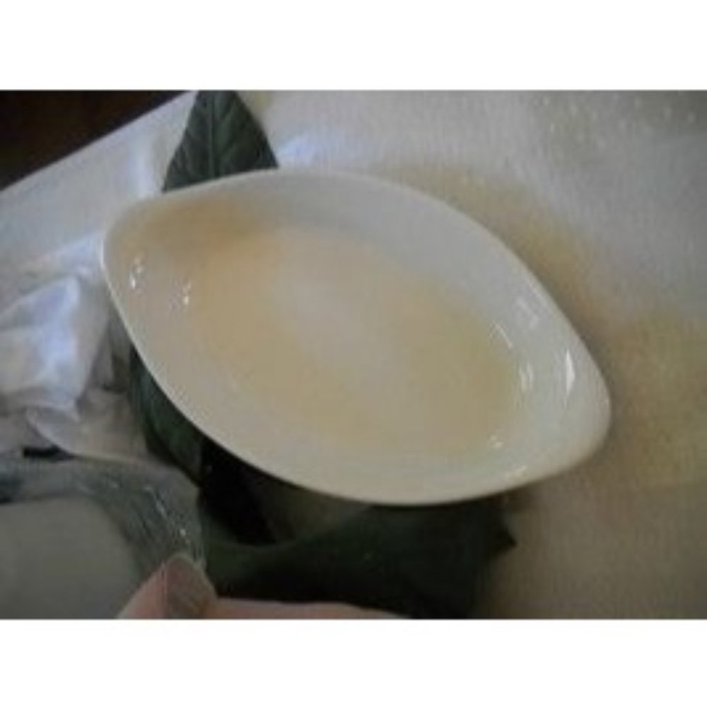 Buffalo Vintage Diner Restaurant Style C303M Relish Garnish Dessert Oval Bowl